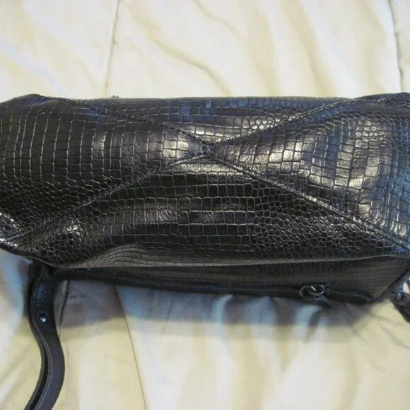 LIEBESKIND BERLIN - Nairobi Black Leather Shoulder Bag - Picture 8 of 8